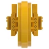 Натяжное колесо трака, 850j Idler With Brackets AT305808 